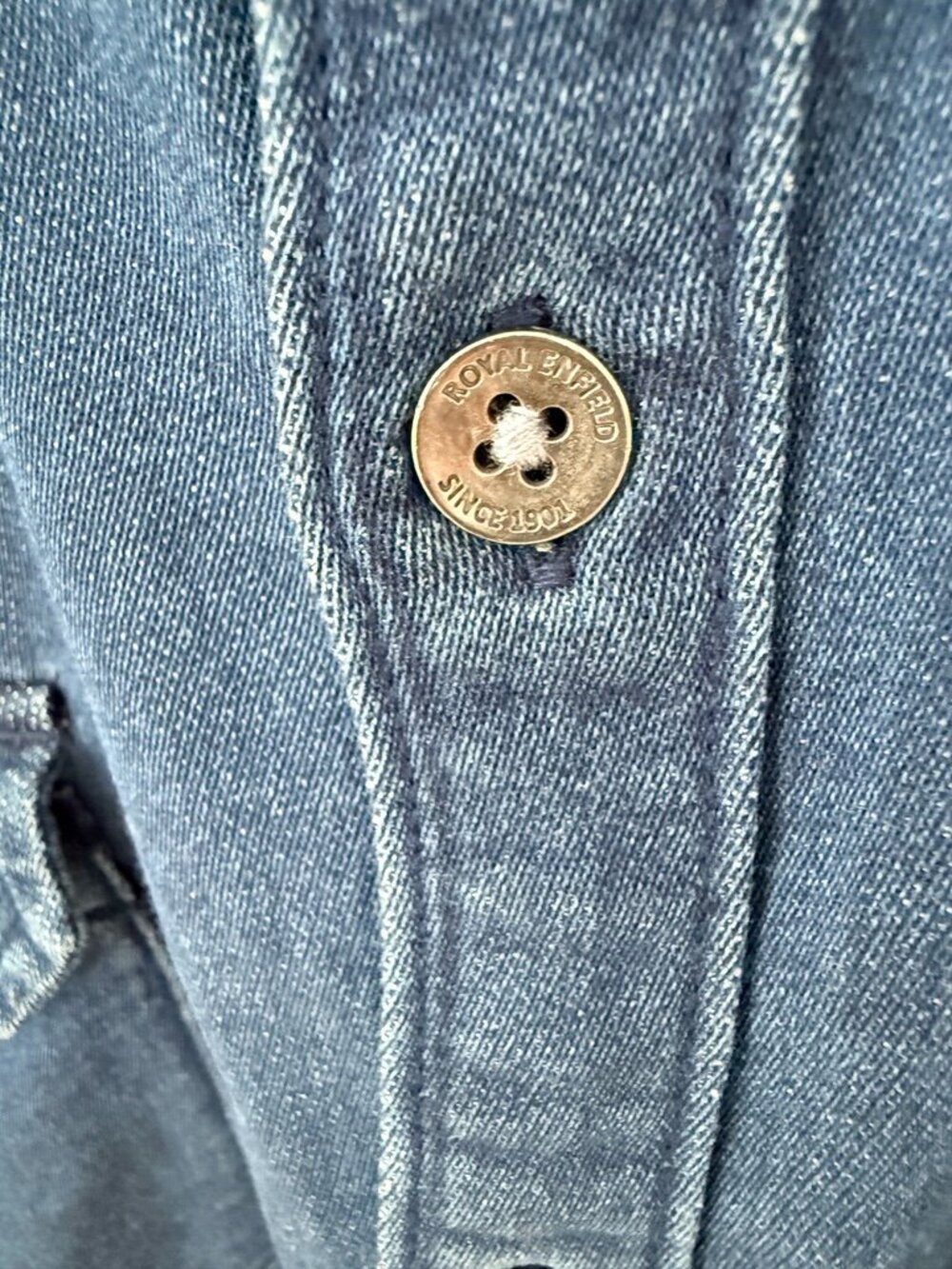 ROYAL ENFIELD Essential Blue Denim Long Sleeve Button Up Moto Work Shirt Men's L - Picture 6 of 11